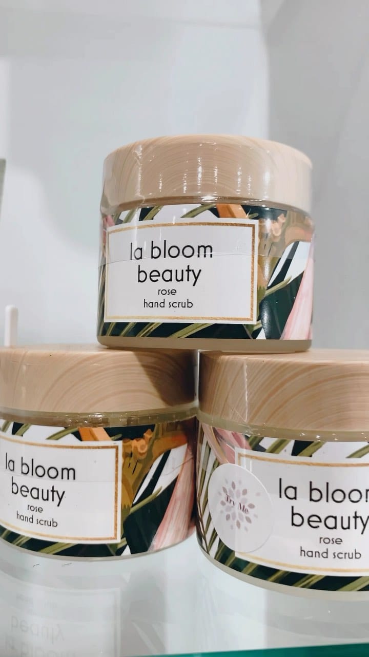 Post 9 by La Bloom Beauty on Instagram (video)