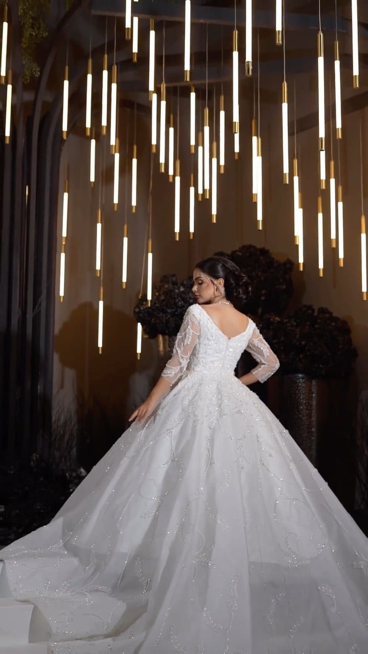 Post 9 by Beauty Address on Instagram (video)
