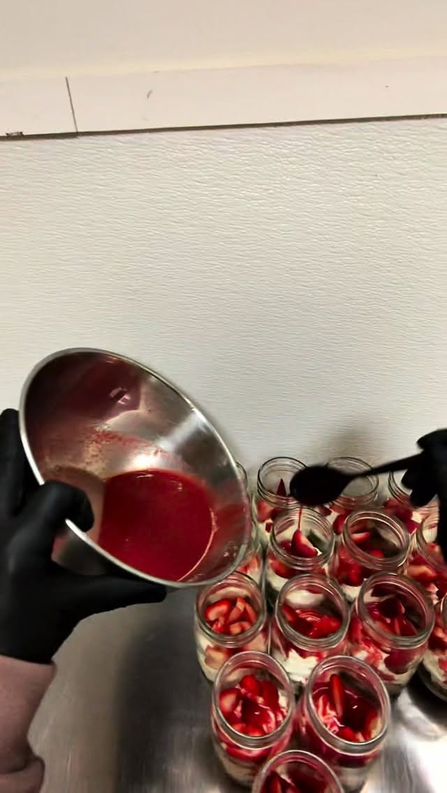 Post 5 by Pavlova Miami on Instagram (video)