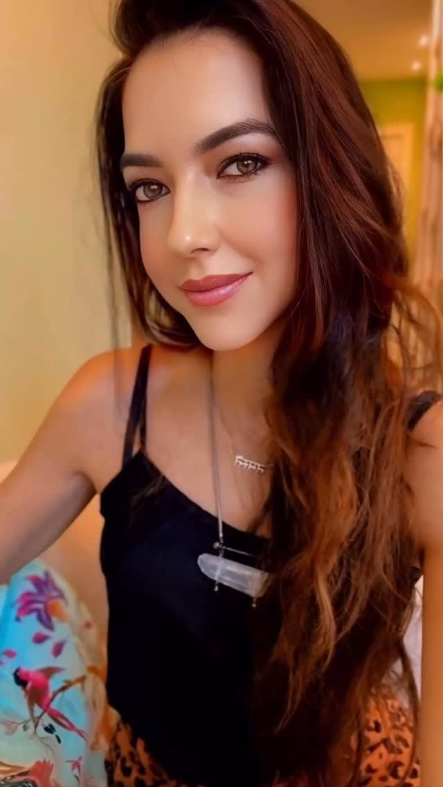 Post 7 by Paula Guaratini on Instagram (video)