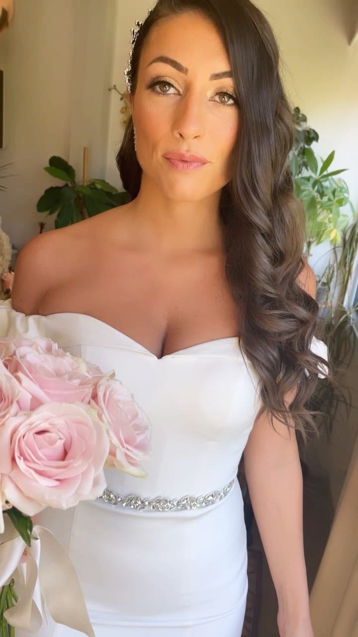 Post 7 by •MAKE UP FOR EVER MUA on Instagram (video)