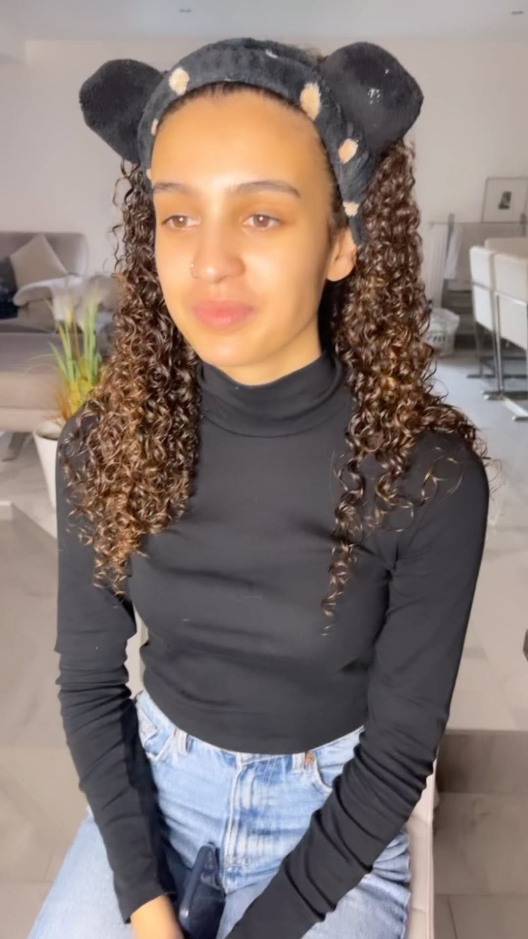 Post 2 by •MAKE UP FOR EVER MUA on Instagram (video)