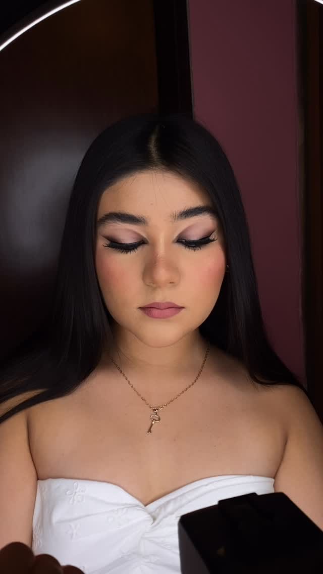 Post 6 by Diana Barrios on Instagram (video)