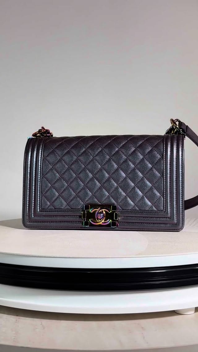 Post 10 by Aarthi Bawa | Resale Luxury Handbags on Instagram (video)