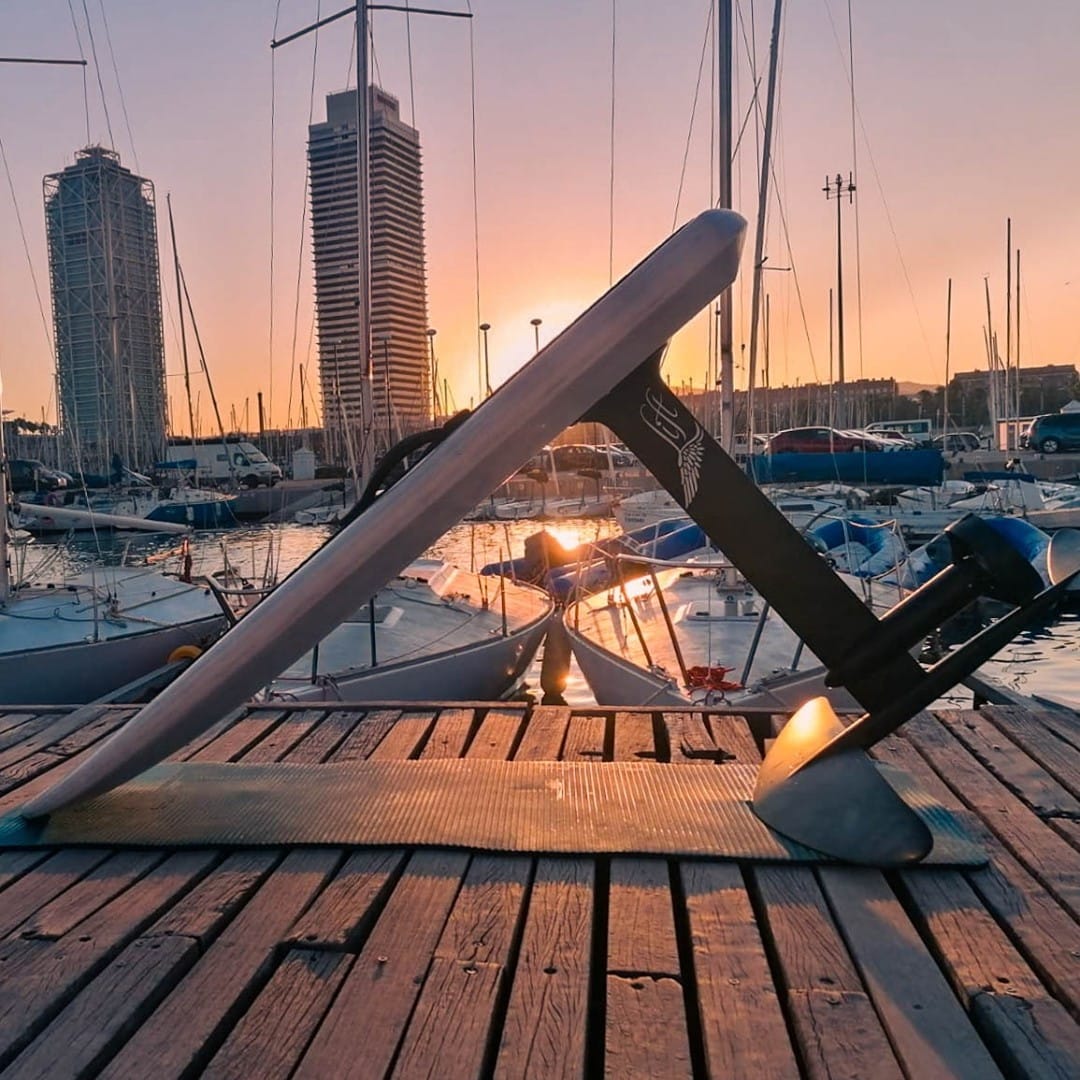 Post 5 by eFoil Club Barcelona on Instagram (image)