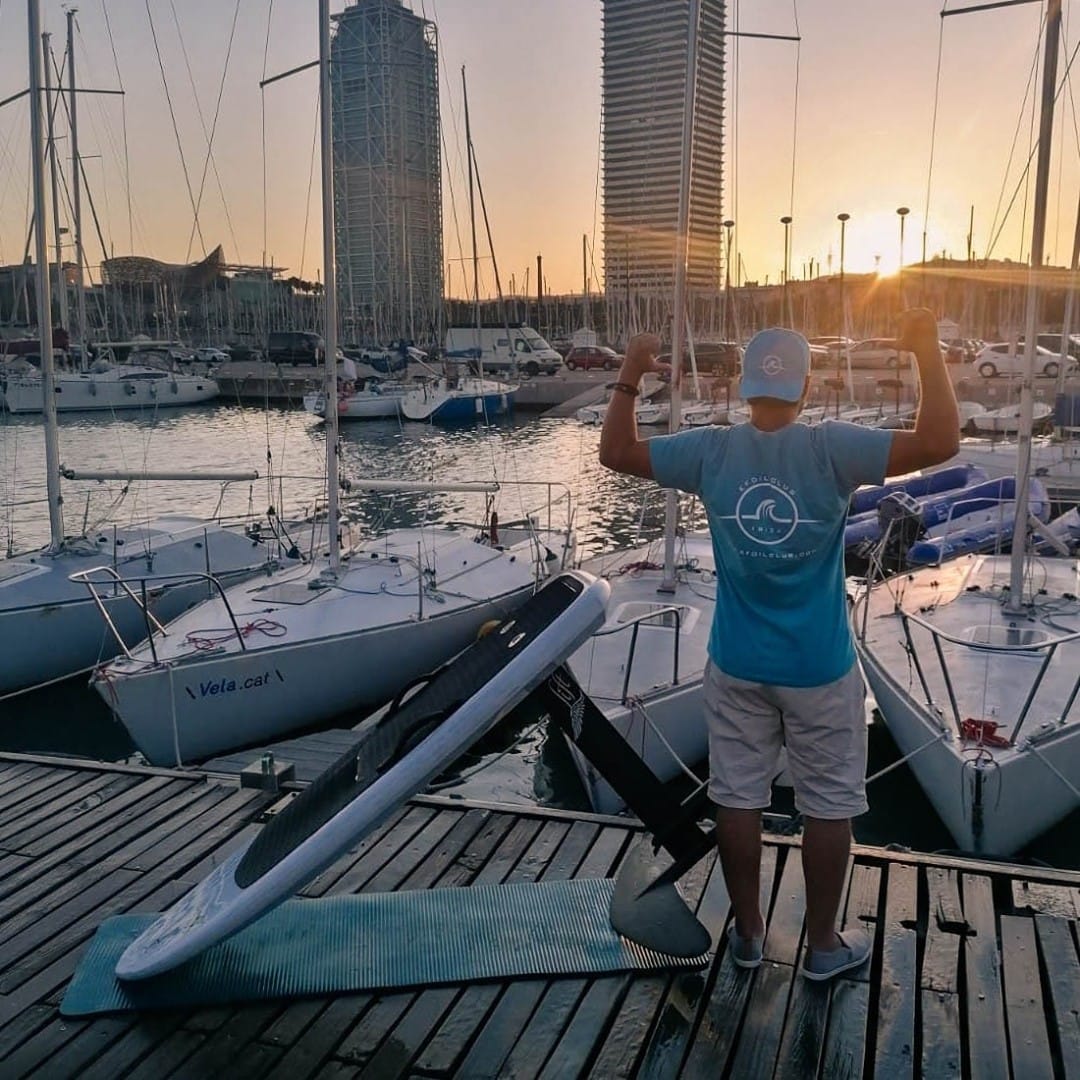 Post 3 by eFoil Club Barcelona on Instagram (image)