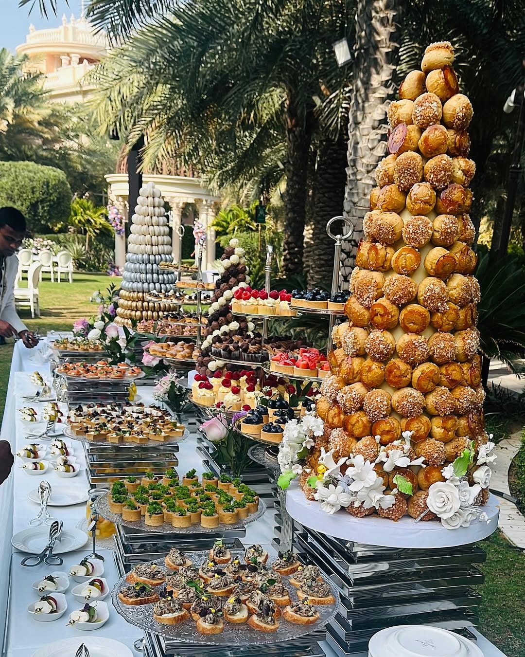 Post 5 by Ali Hadla on Instagram (image)