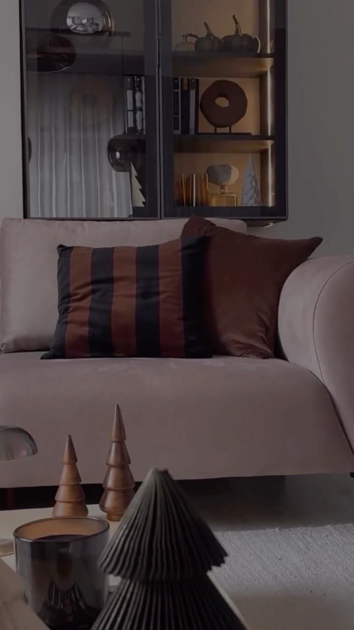 Post 7 by emel aşan on Instagram (video)