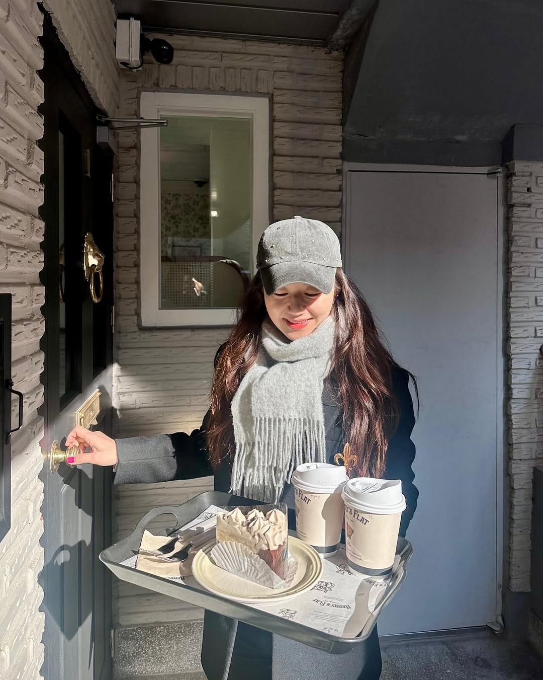 Post 1 by 모자/세렌햇/SERENHAT/성수동 작업실 on Instagram (carousel)
