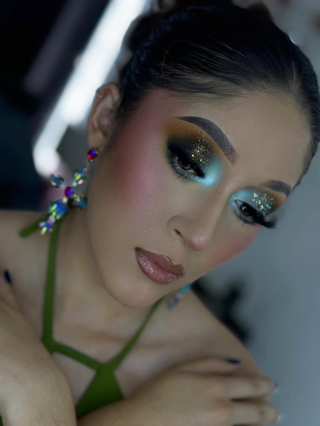 Post 2 by Clautips Makeup 💋 on Instagram (carousel)