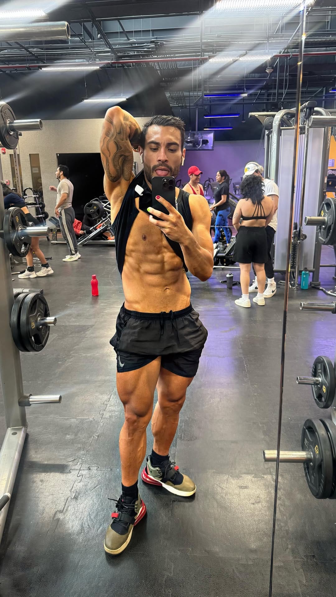 Post 9 by Joshua Herrera 🇲🇽 on Instagram (video)