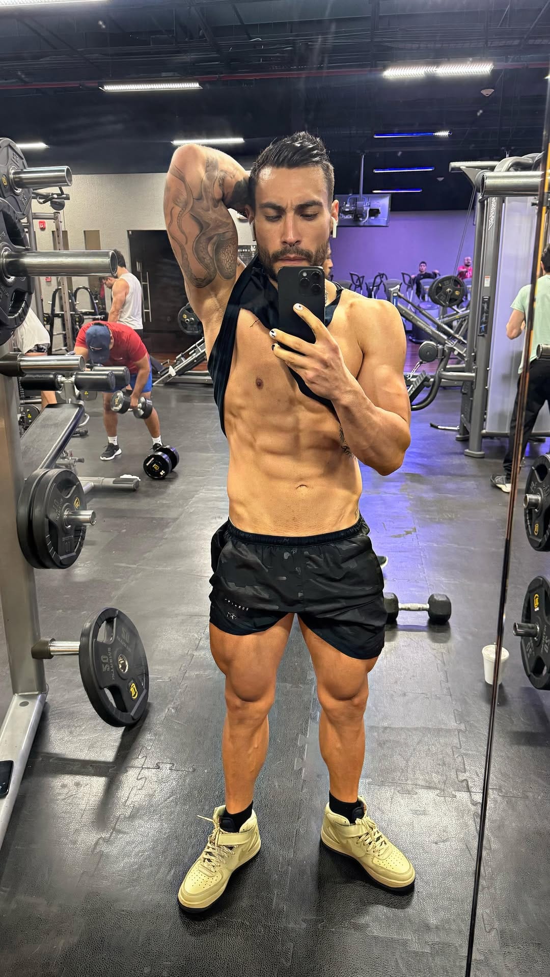 Post 7 by Joshua Herrera 🇲🇽 on Instagram (video)