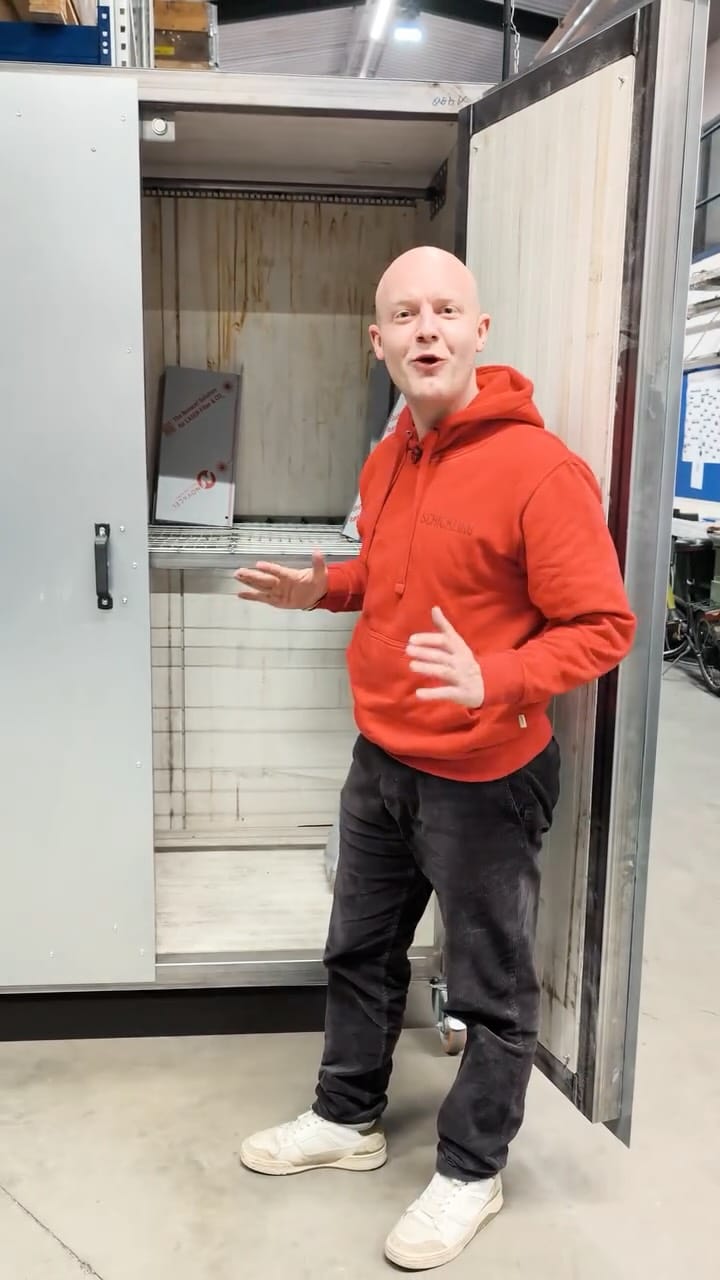 Post 6 by Schickling – Edelstahlgrills on Instagram (video)