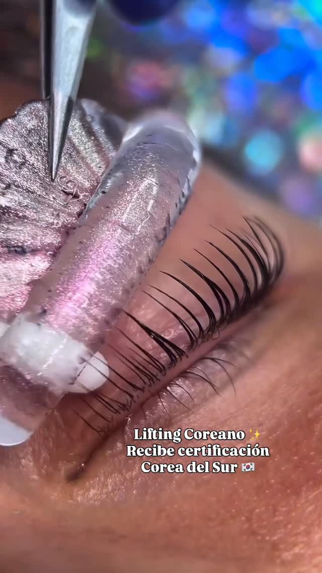 Post 6 by PESTAÑAS Y CEJAS 💖🇺🇸🇨🇴 on Instagram (video)
