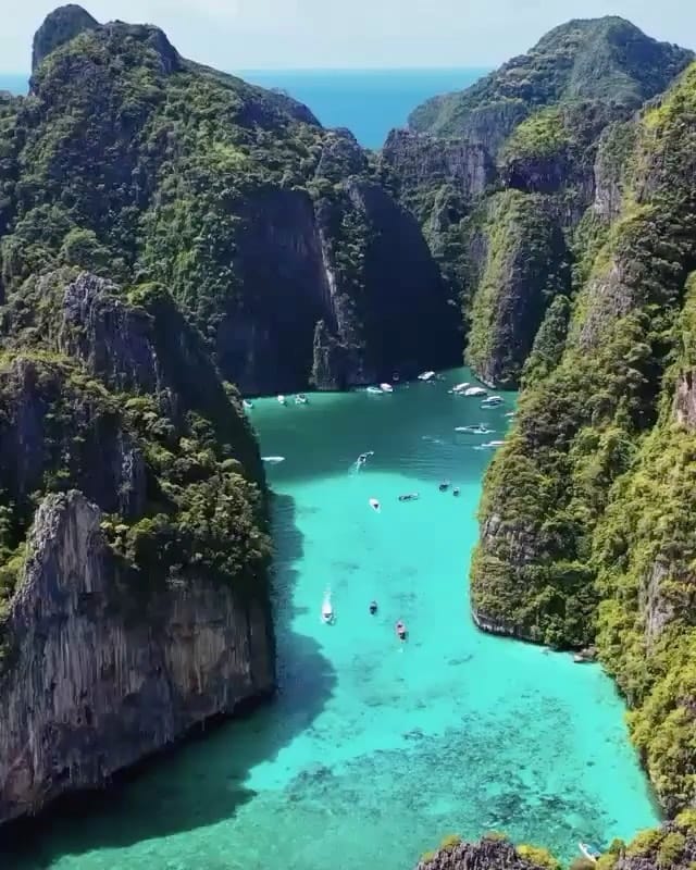 Post 4 by Phi Phi Brasil on Instagram (video)