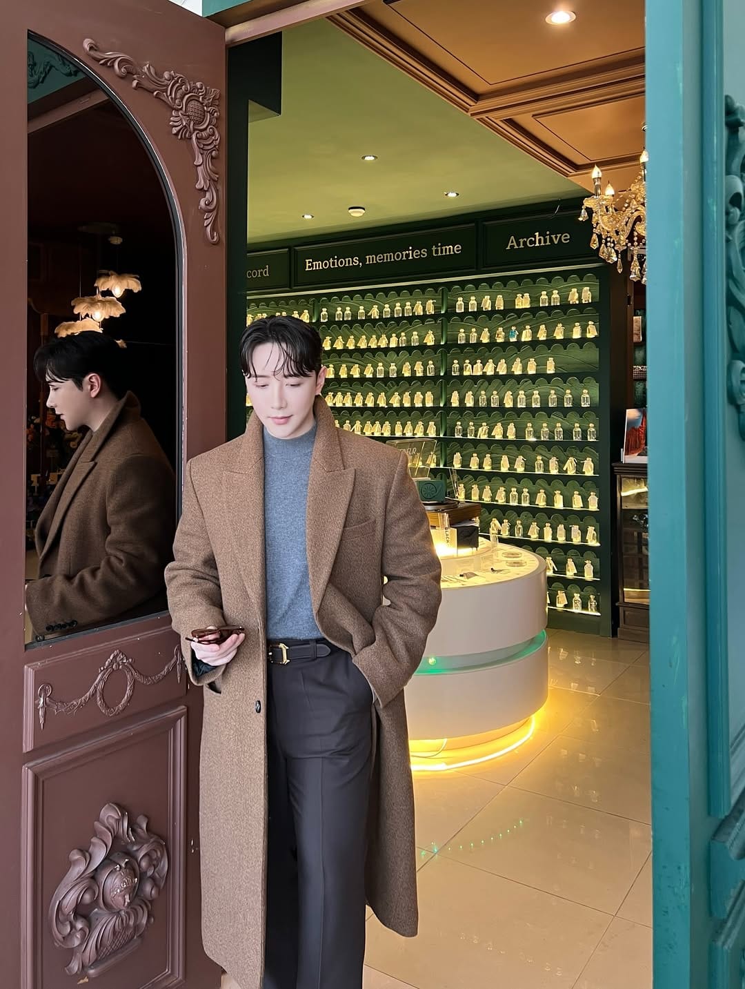 Post 4 by Song Kwanseok on Instagram (carousel)