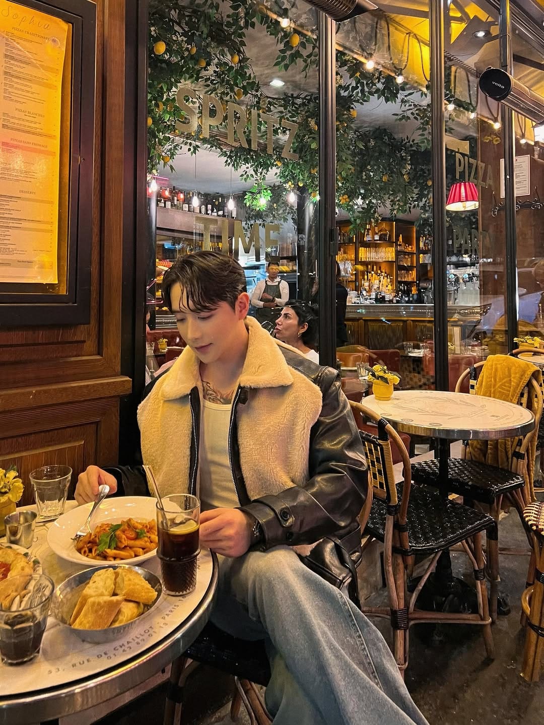 Post 10 by Song Kwanseok on Instagram (carousel)