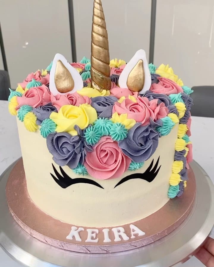 Post 4 by Ayesha's Delights on Instagram (video)
