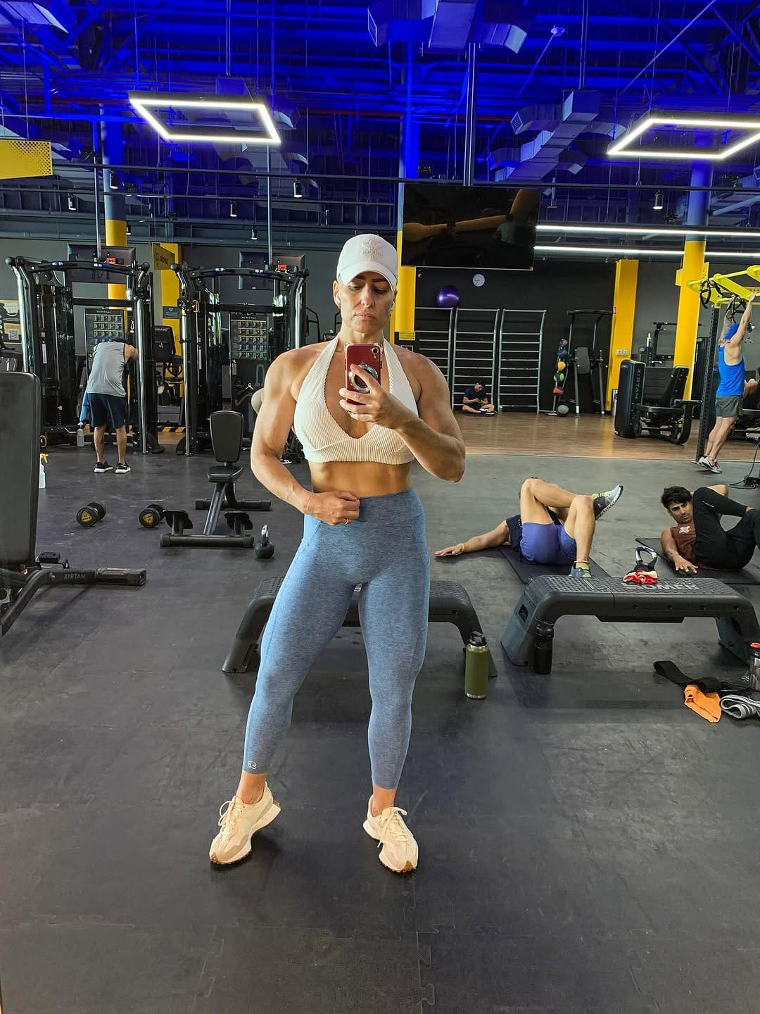Post 8 by Nadia Delvecchio, 45 on Instagram (carousel)