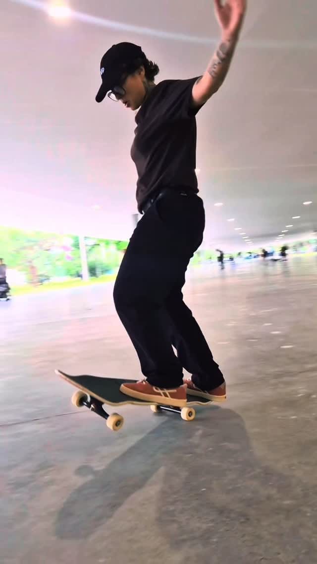 Post 4 by Kim. on Instagram (video)