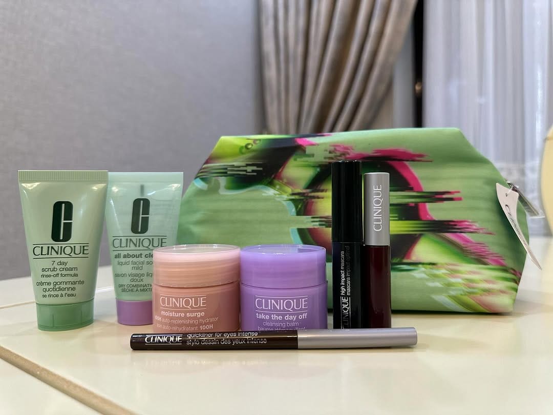 Post 3 by Cosmetics_from_London 🇬🇧 on Instagram (carousel)