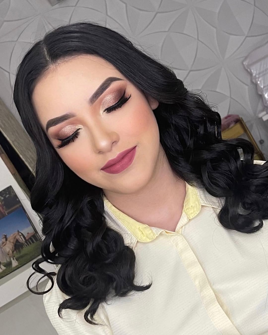 Post 10 by Alhe Silva Makeup Artist on Instagram (image)