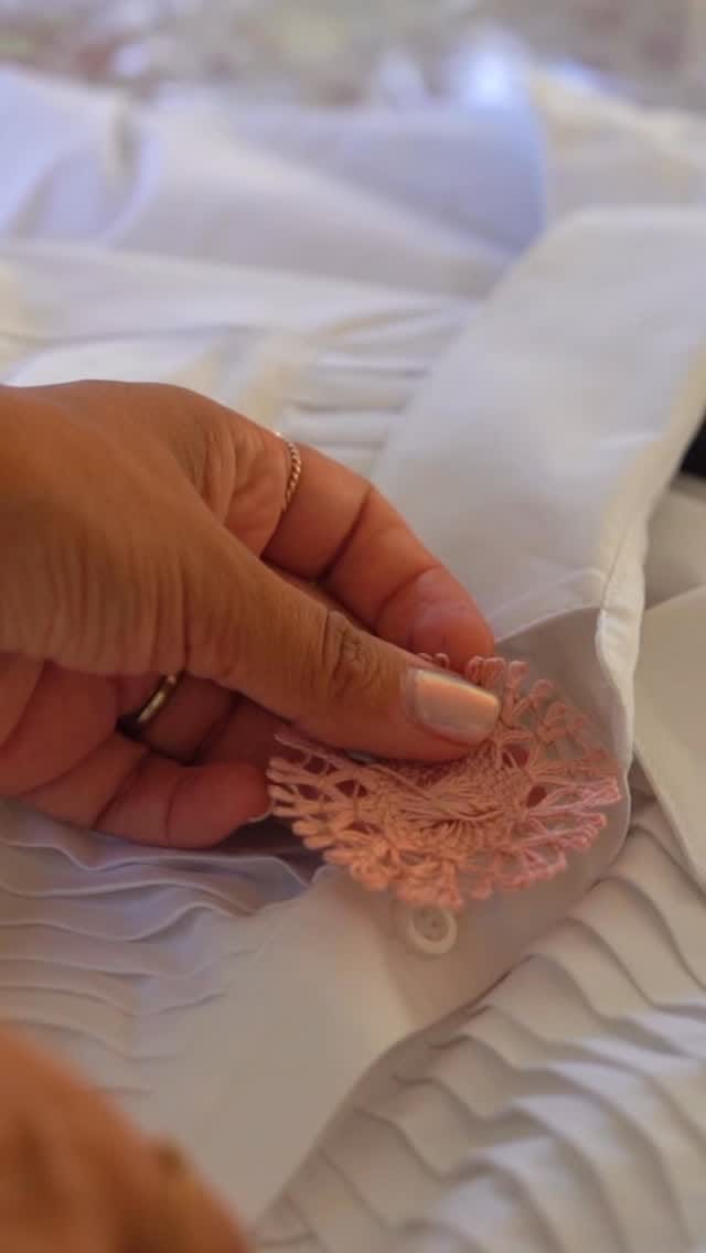 Post 10 by madebyZA on Instagram (video)