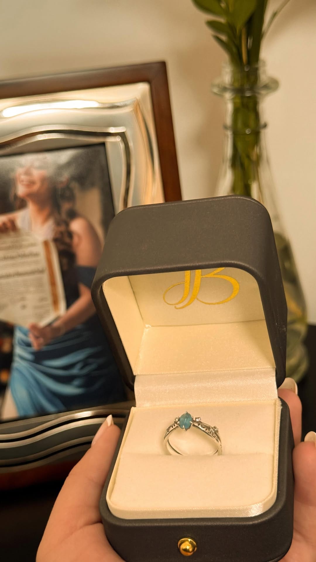 Post 3 by Joyas Burke ❤️ Anillos | Oro on Instagram (video)