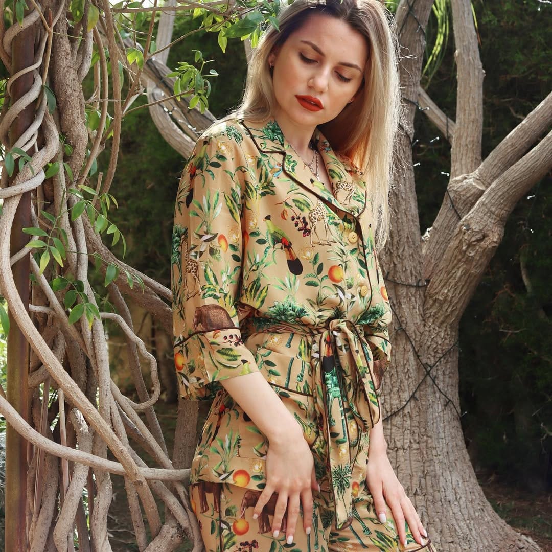 Post 8 by LOLITA SHONIDI on Instagram (image)