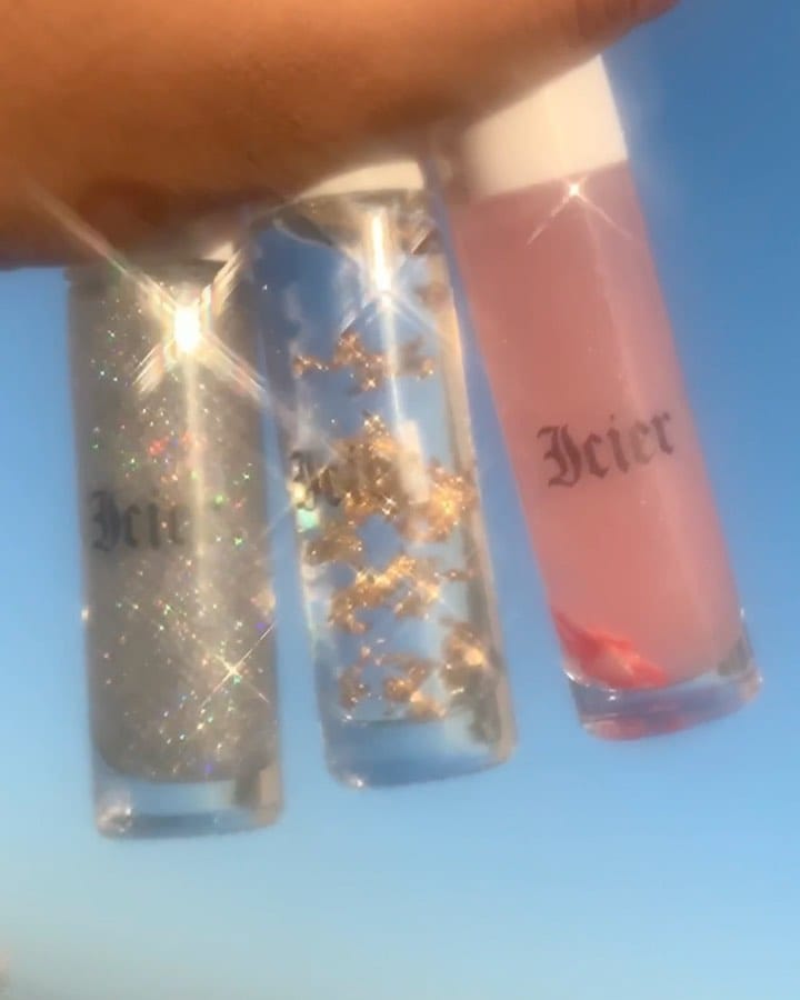Post 7 by 𝕴𝖈𝖎𝖊𝖗 | 𝕷𝖎𝖕𝖌𝖑𝖔𝖘𝖘🍒 on Instagram (video)