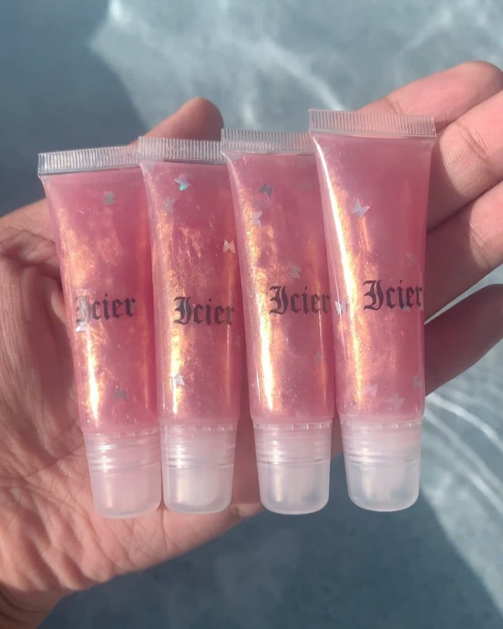 Post 6 by 𝕴𝖈𝖎𝖊𝖗 | 𝕷𝖎𝖕𝖌𝖑𝖔𝖘𝖘🍒 on Instagram (video)