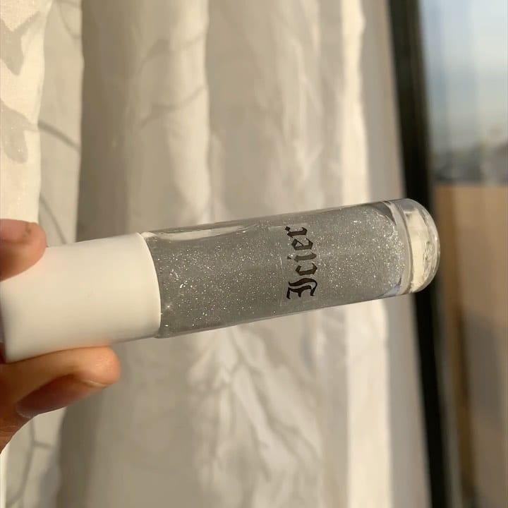 Post 9 by 𝕴𝖈𝖎𝖊𝖗 | 𝕷𝖎𝖕𝖌𝖑𝖔𝖘𝖘🍒 on Instagram (video)