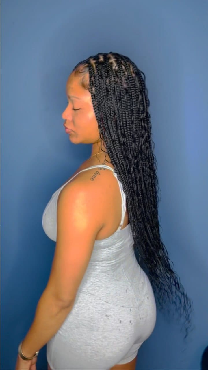 Post 9 by Braid Specialist & Influencer on Instagram (video)