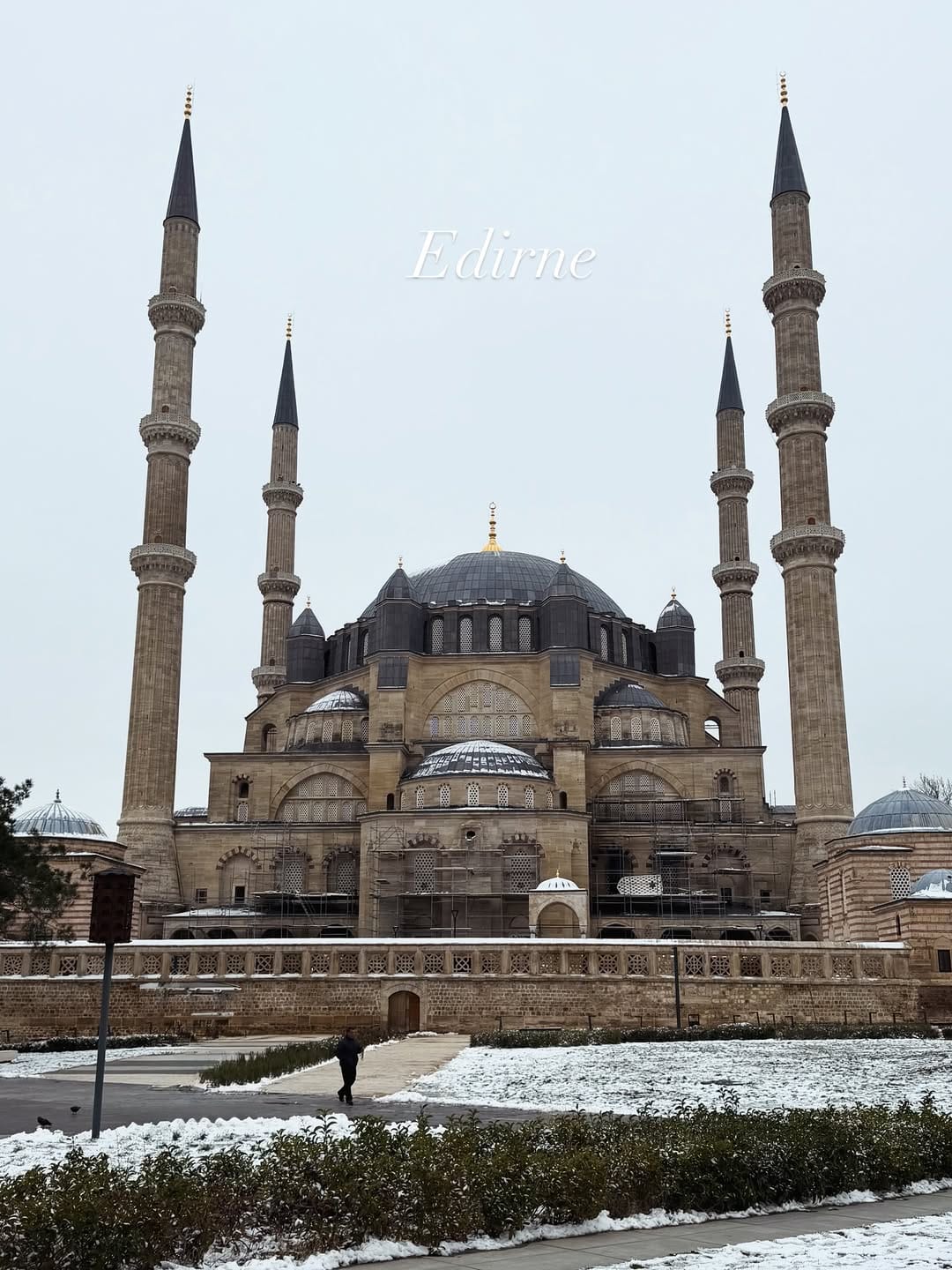 Post 6 by Çiğdem Yılmaz on Instagram (image)