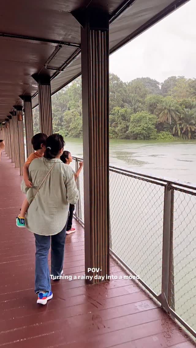 Post 7 by Sana A | Dubai Blogger on Instagram (video)