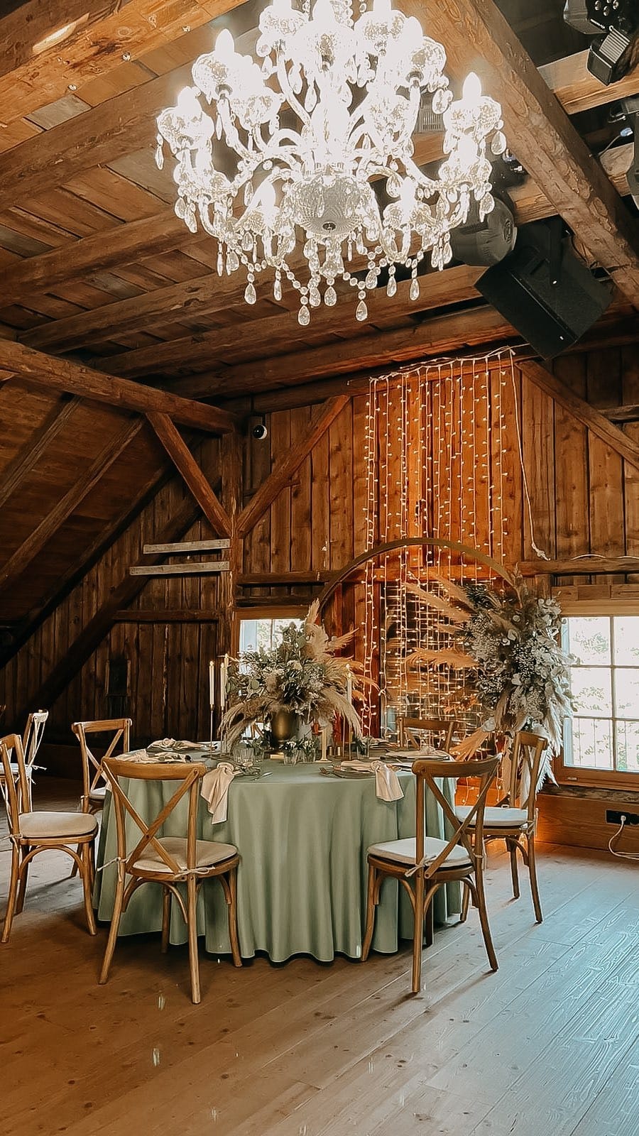 Post 10 by 𝗘𝗩𝗘𝗡𝗧𝗦𝗖𝗛𝗘𝗨𝗡𝗘 " 𝗟𝗔𝗙𝗘𝗧𝗧𝗘 "🌲👰🤵🏻 on Instagram (video)
