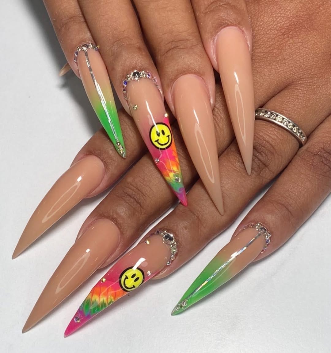 Post 8 by Booking link in Bio; Accepting New Clients on Instagram (image)