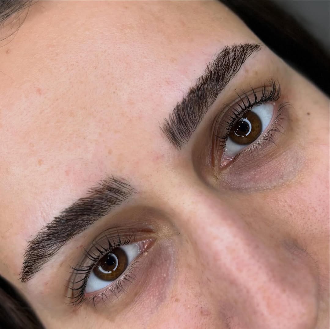 Post 1 by Sisters Beauty Club Burcu Güler Ceylan on Instagram (carousel)