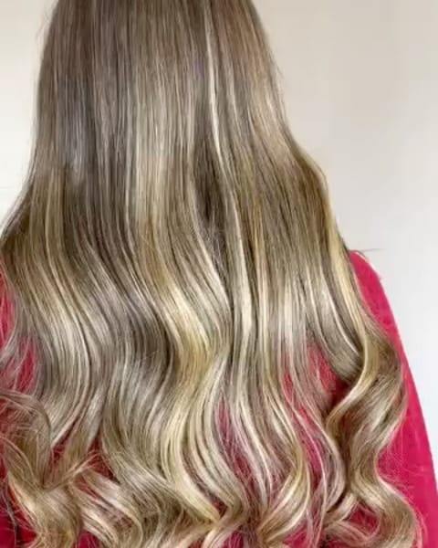 Post 1 by RoseAlyne Centre De Beauté on Instagram (carousel)
