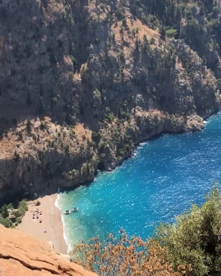 Post 8 by Replay good moments on Instagram (video)