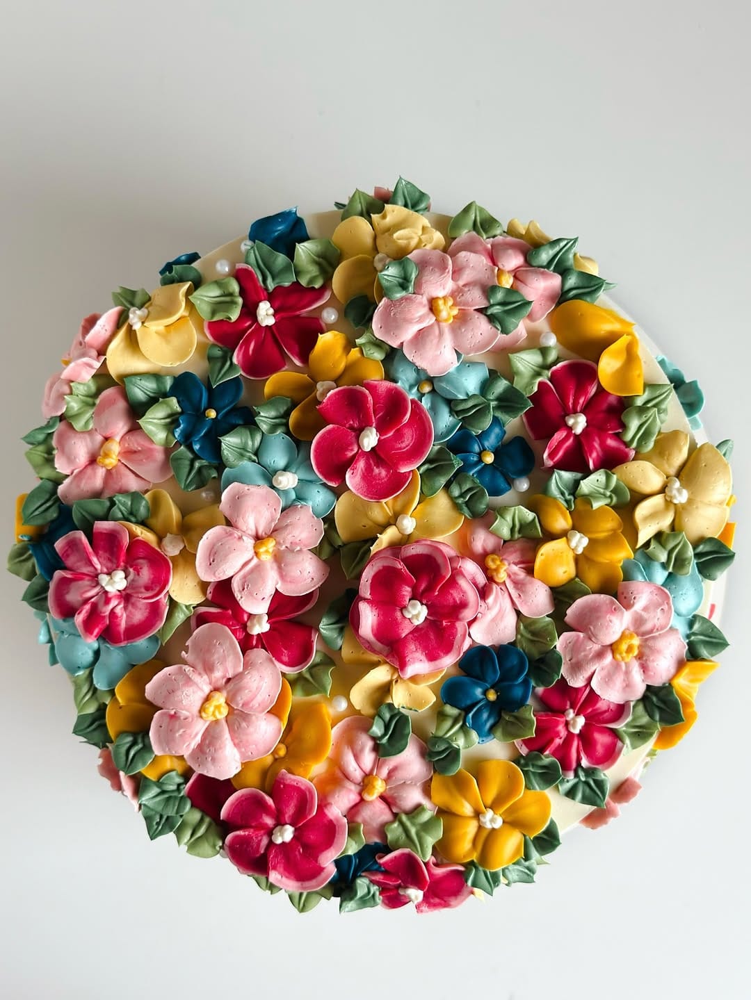 Post 2 by Roberta Oda Confeitaria on Instagram (carousel)