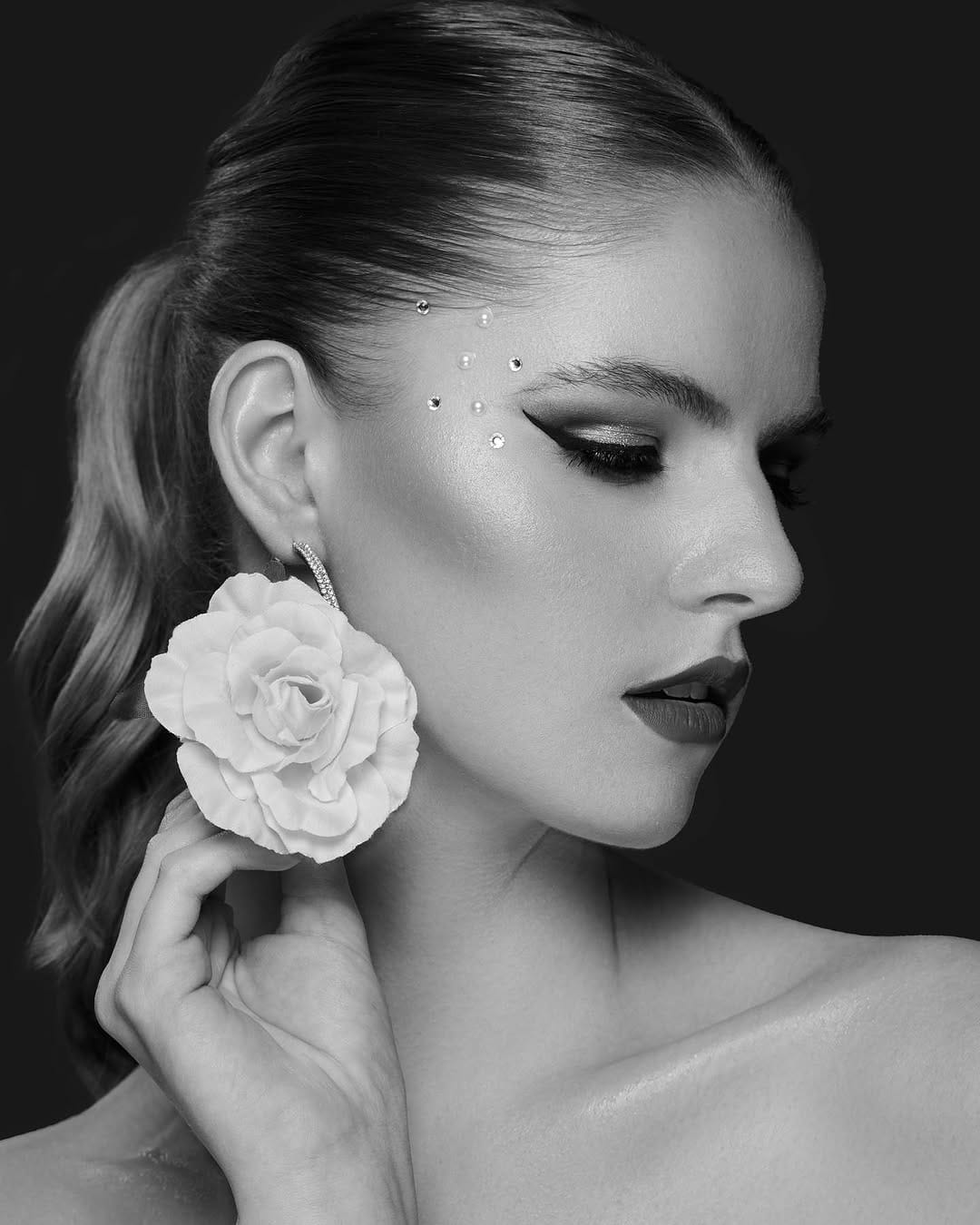 Post 9 by Robyn on Instagram (image)