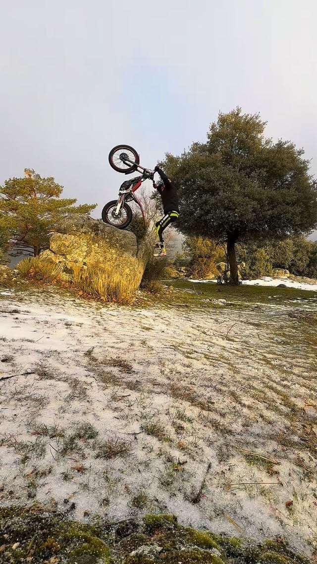 Post 2 by Oriol Noguera on Instagram (video)