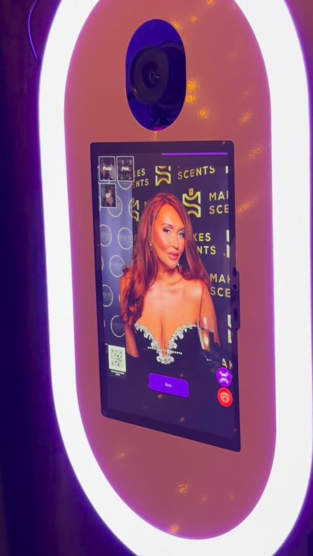 Post 1 by The Selfie Booth® on Instagram (video)