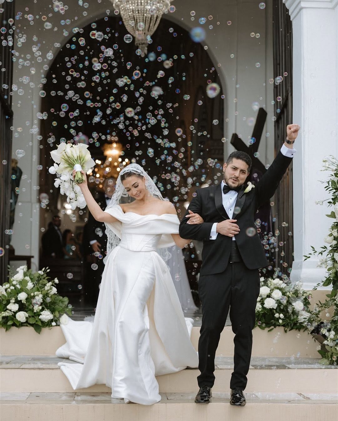 Post 6 by Puerto Rico Wedding Photographers | Natasha & Rey on Instagram (carousel)
