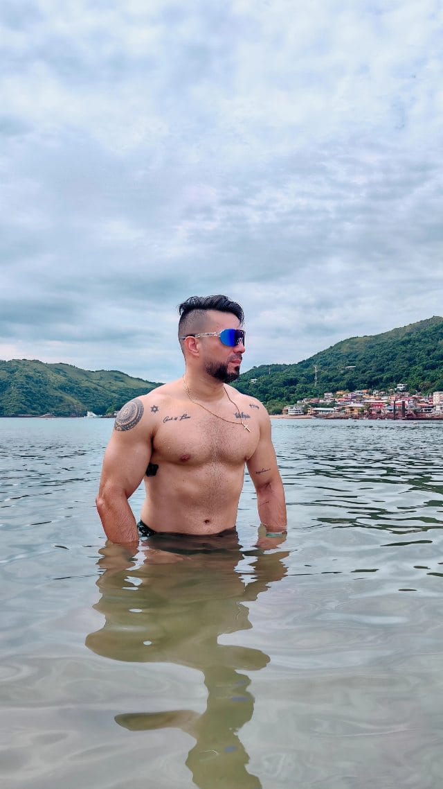 Post 6 by Oscarfit507 on Instagram (video)