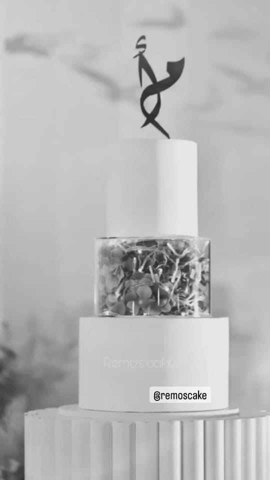 Post 10 by Remo's Cake Dubai🌹 on Instagram (video)