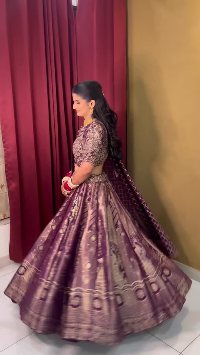 Post 2 by 🇬🇧UK & 🇦🇪 Dubai Certified Makeup Artist on Instagram (video)