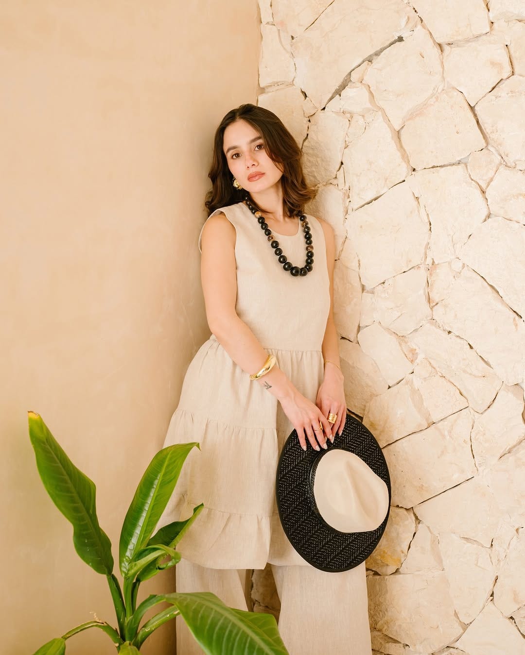 Post 4 by Esencia Maya on Instagram (image)