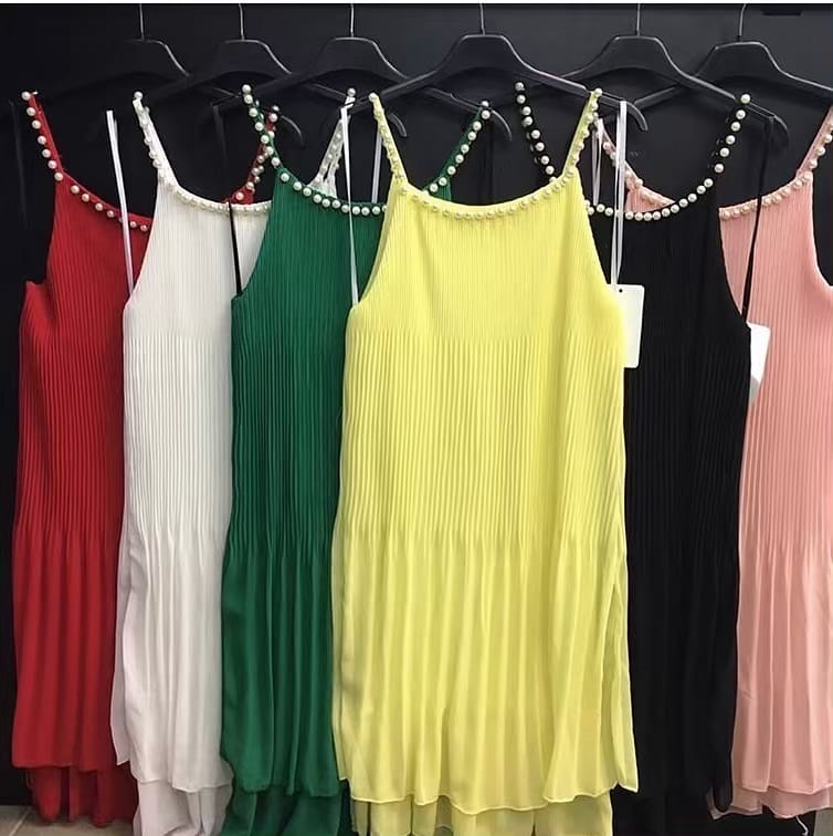 Post 6 by Online butik on Instagram (carousel)